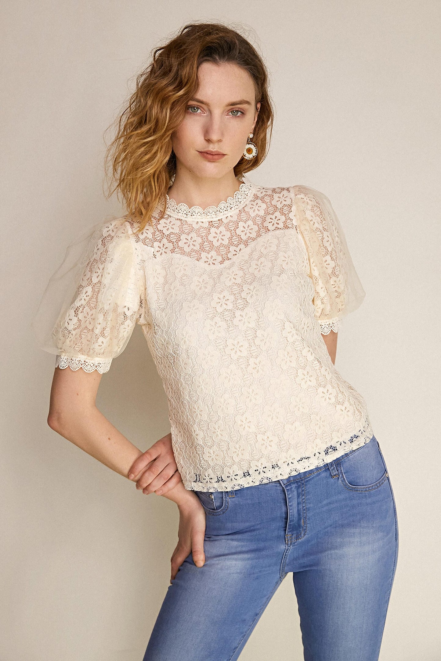 Ivory Floral Lace Round Neck Puff Sleeve Blouse
